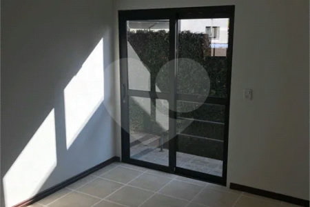 Casa assobradada à venda no Jardim Panorama – Vinhedo/SP