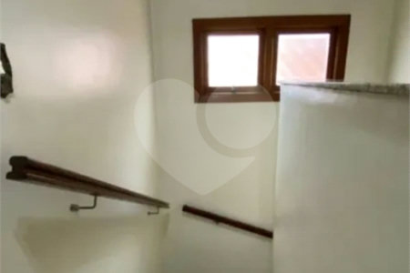 Sobrado à venda com 3 quartos, sendo 1 suíte, em Jardim Ester, São Paulo, SP
