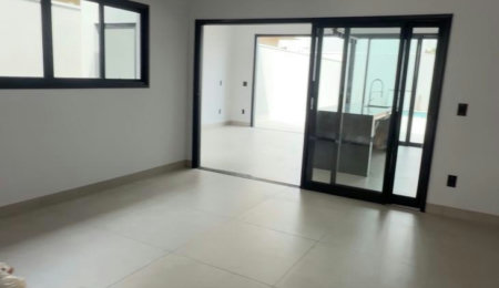 Casa à venda com 3 quartos no condomínio Villa de León, Três Lagoas - MS