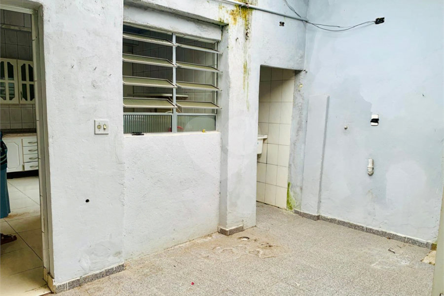 Sobrado de 150m2 com 4 dormitórios e 1 vaga à venda na Chácara Inglesa