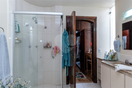Sobrado de 632m² no Alto da Boa Vista à venda e locação - 05 dormitórios, 05 suítes e 09 vagas.
