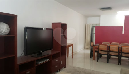 Sobrado à venda com 3 quartos, sendo 1 suíte, em Chácara Santo Antônio (zona Sul), São Paulo, SP