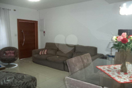 Casa de Vila à venda com 3 suítes em Santana, São Paulo, SP