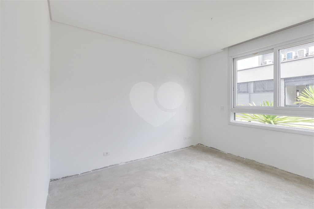 Casa à venda com 4 suítes no condomínio Venezia, São Paulo - SP