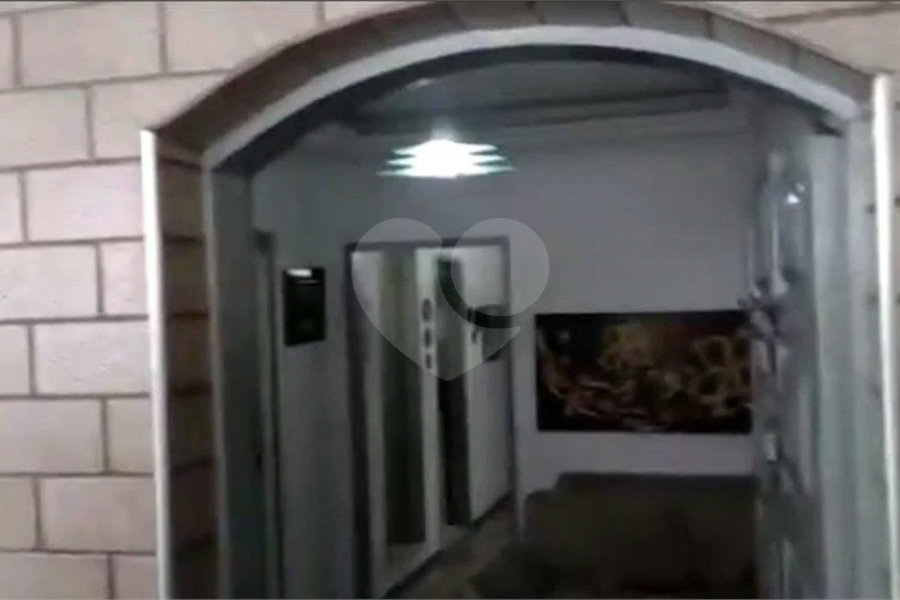 Casa Térrea à venda com 6 quartos em Campo Limpo, São Paulo, SP