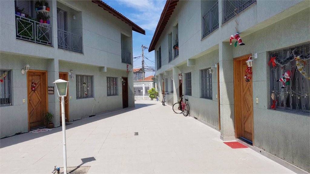 Casa à venda com 2 quartos, sendo 1 suíte, no condomínio Tulipa 3, São Paulo - SP
