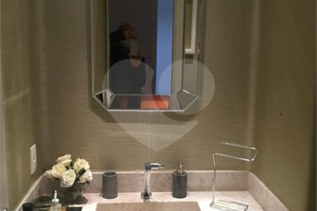Apartamento à venda ou para alugar com 4 suítes em Santo Amaro, São Paulo, SP