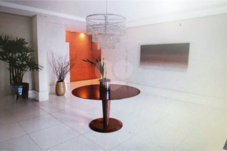 Apartamento à venda com 2 quartos, sendo 1 suíte,  em Morumbi, São Paulo, SP
