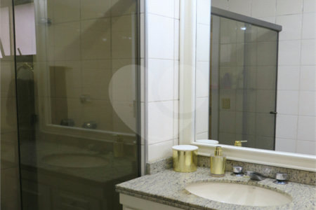 Apartamento à venda com 3 suítes em Vila Suzana, São Paulo, SP