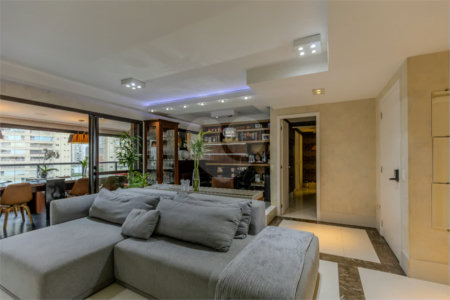 Apartamento à venda com 3 suítes em Chácara Santo Antônio, São Paulo, SP