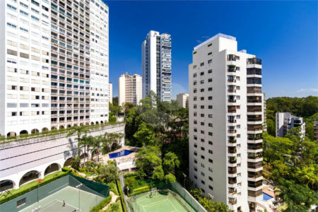 Apartamento à venda com 4 quartos, sendo 2 suítes, em Real Parque, São Paulo, SP
