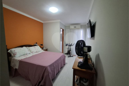 Sobrado à venda com 3 quartos, sendo 1 suíte, em Parque Vitória, São Paulo, SP