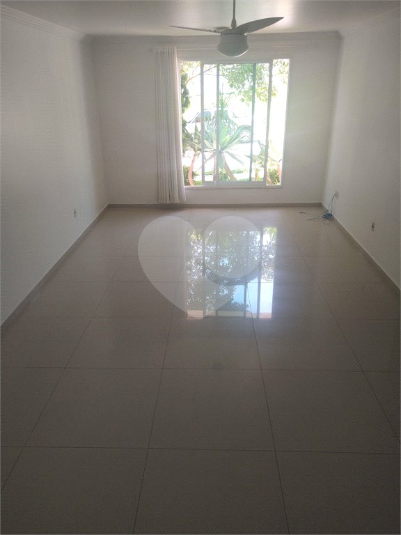 Casa à venda com 4 quartos, sendo 3 suítes, no condomínio Ibiti Royal Park, Sorocaba - SP