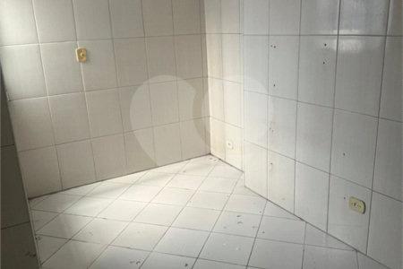 Sobrado à venda com 5 quartos em Bela Vista, Osasco, SP