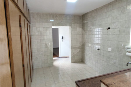 Casa Térrea à venda com 3 quartos em Chácara Califórnia, São Paulo, SP