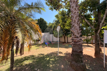 Casa à venda com 3 quartos, sendo 1 suíte, no condomínio Village Sarriá, Sorocaba - SP