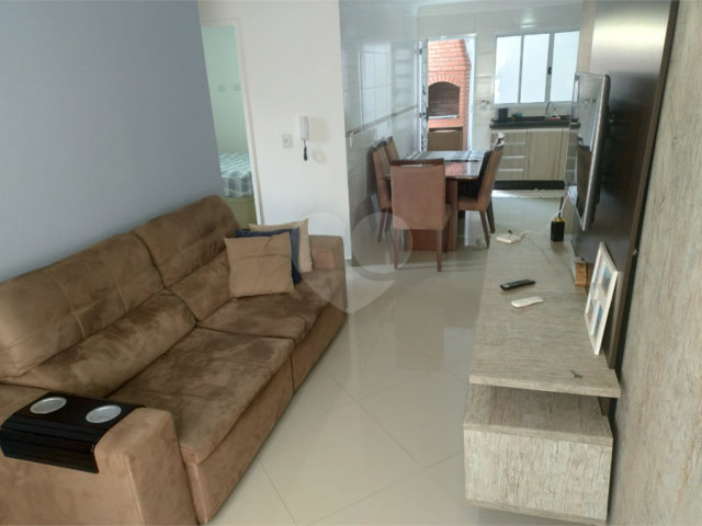 Casa à venda com 2 quartos, sendo 1 suíte,  no condomínio Residencial Karen, São Paulo - SP