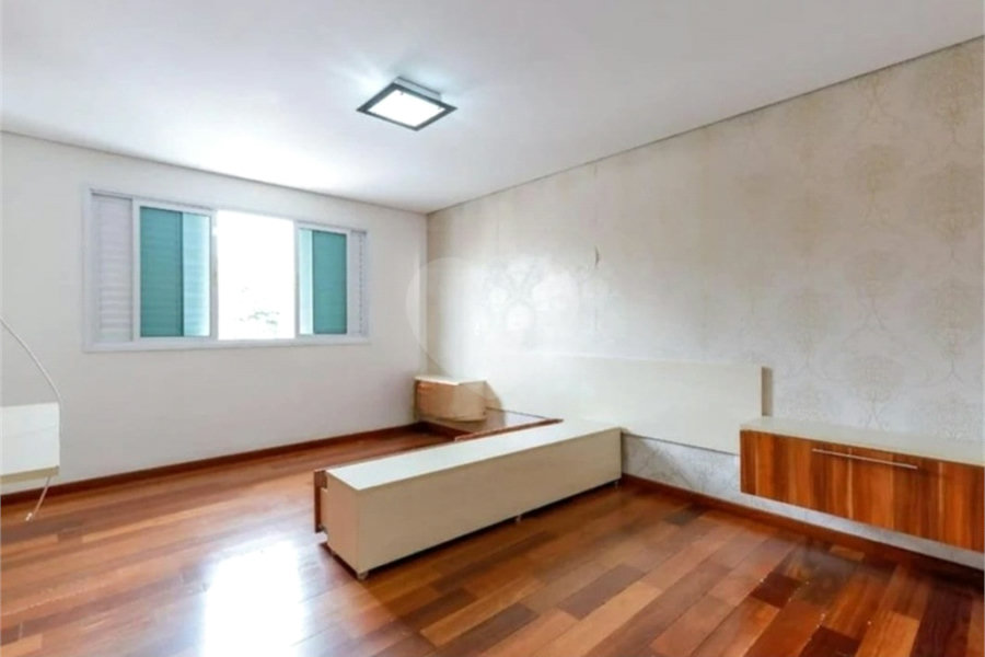 Sobrado à venda com 4 suítes em Vila Albertina, São Paulo, SP