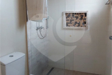 Casa à venda com 3 suítes no condomínio Figueira Garden, Atibaia - SP