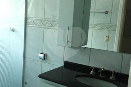 Sobrado à venda com 3 quartos, sendo 1 suíte, em Vila Galvão, Guarulhos, SP