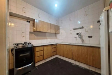 Sobrado à venda com 3 quartos, sendo 1 suíte, em Vila Clementino, São Paulo, SP
