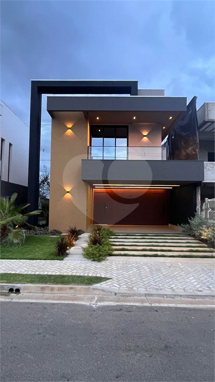 Casa à venda com 5 suítes no condomínio Florais do Parque, Cuiabá - MT