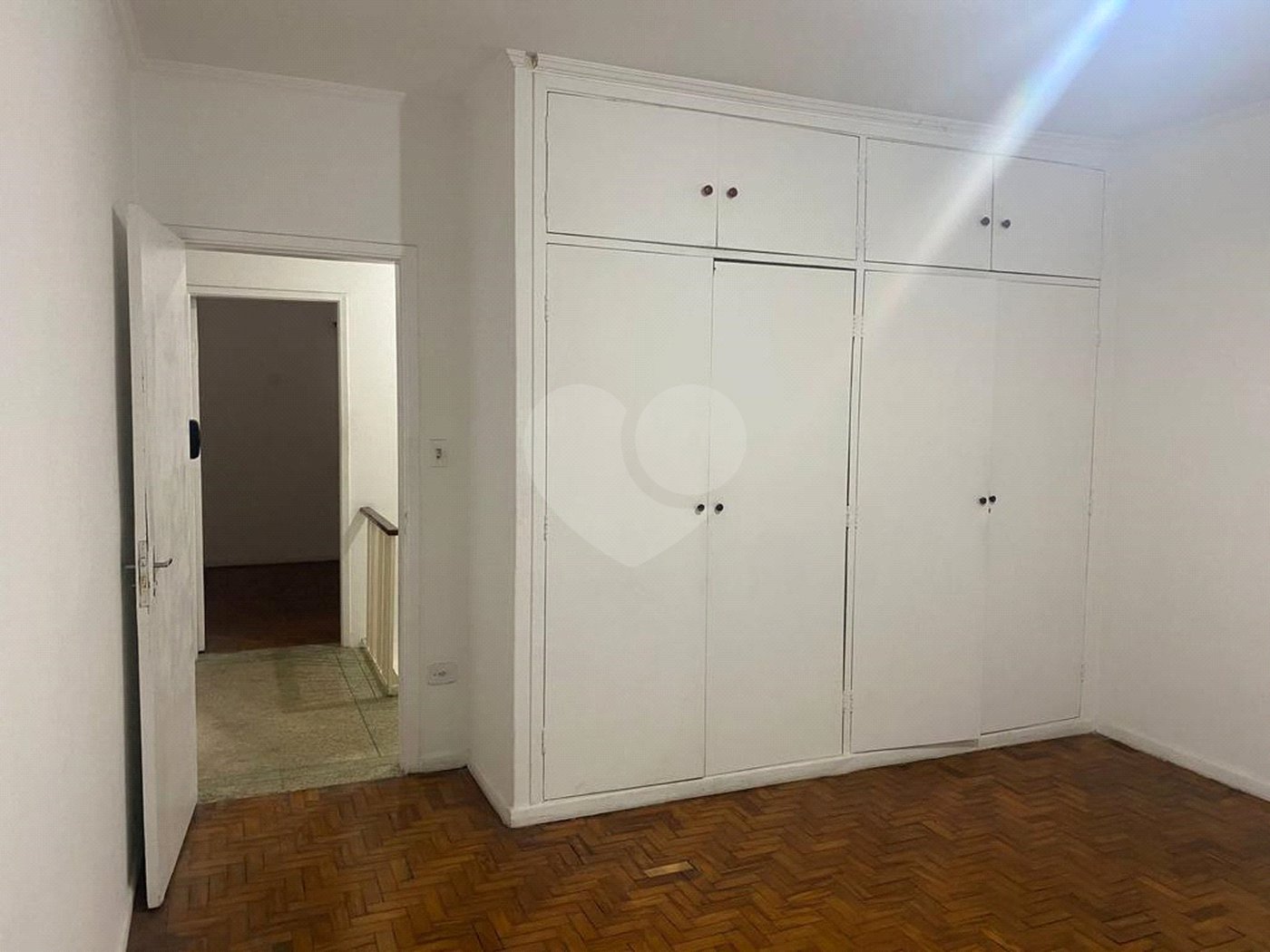 Sobrado à venda com 5 quartos, sendo 1 suíte, em Nova Piraju, São Paulo, SP
