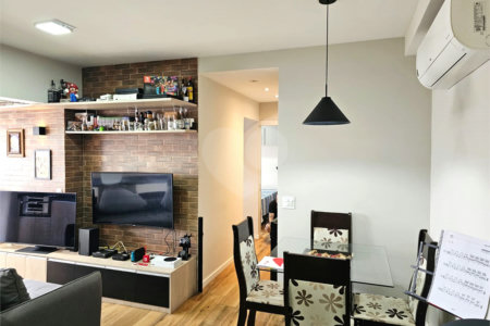Apartamento à venda com 2 quartos, sendo 1 suíte, em Chácara Santo Antônio (zona Sul), São Paulo, SP