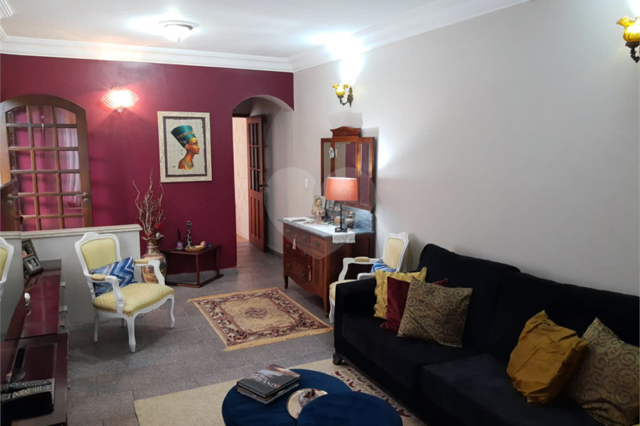 Sobrado à venda com 3 quartos, sendo 1 suíte, em Tremembé, São Paulo, SP