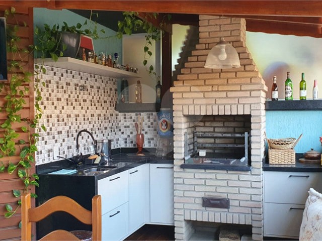 Casa à venda com 3 quartos, sendo 1 suíte,  no condomínio Algarve Residencial, São Paulo - SP