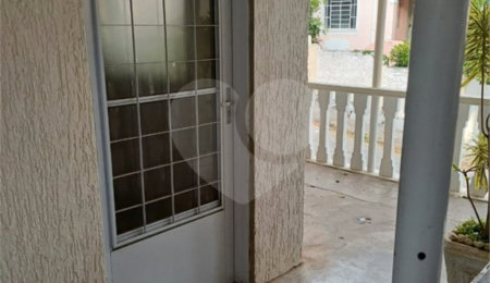 Casa à venda com 4 quartos em Estação, São Roque, SP