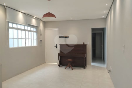 Casa Térrea à venda com 1 quarto em Vila Nivi, São Paulo, SP