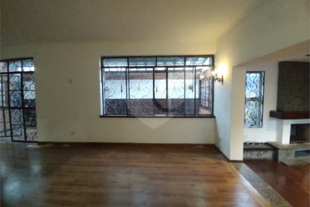 Sobrado à venda com 5 quartos, sendo 3 suítes, em Cidade Monções, São Paulo, SP
