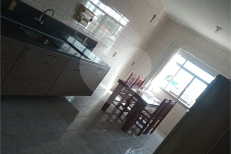 Sobrado à venda com 5 quartos em Jardim Itapuã, Sorocaba, SP