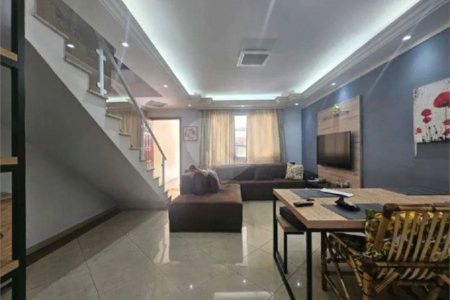 Casa à venda com 3 quartos, sendo 1 suíte,  no condomínio Residencial Villagio Vitória, Guarulhos - SP