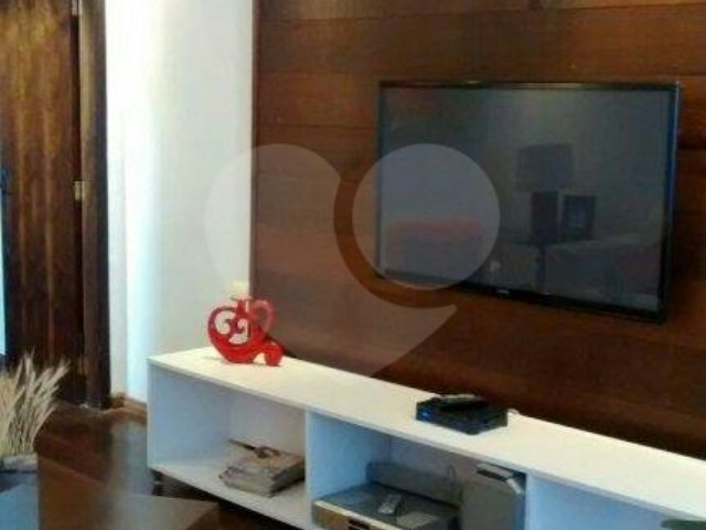 Casa Térrea à venda com 3 quartos, sendo 1 suíte,  em Jardim Peri, São Paulo, SP