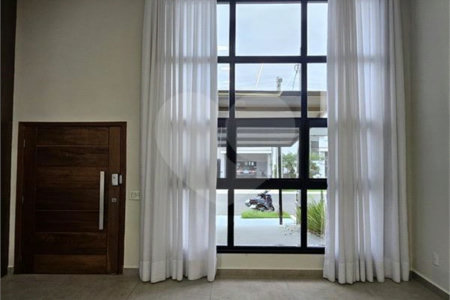 Casa à venda com 3 quartos, sendo 1 suíte, no condomínio Mantova, Indaiatuba - SP