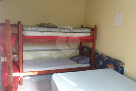 Chácara à venda com 6 quartos, sendo 1 suíte,  no Centro, Biritiba-mirim, SP
