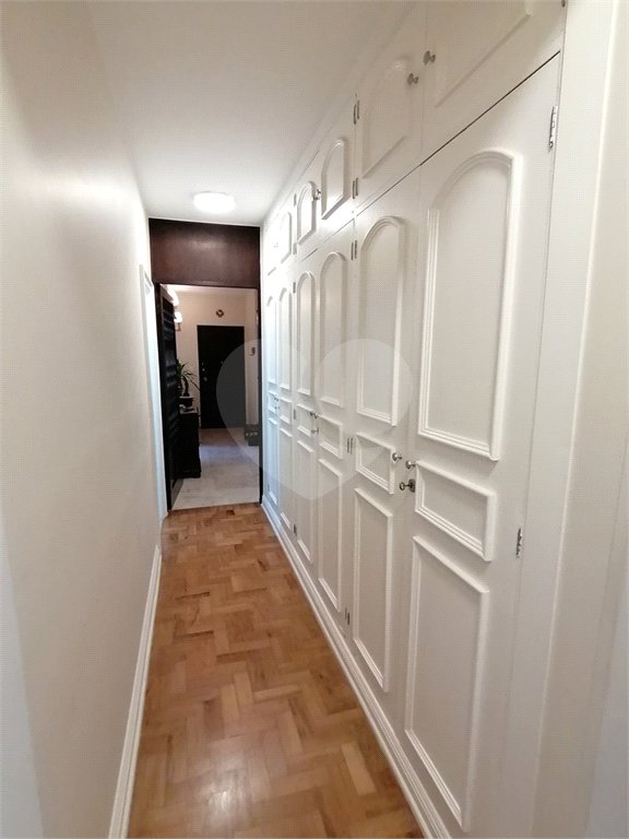Apartamento à venda com 3 quartos, sendo 1 suíte, em Jardim Paulista, São Paulo, SP