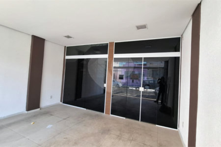 Sobrado à venda com 3 suítes em Vila Hortência, Sorocaba, SP