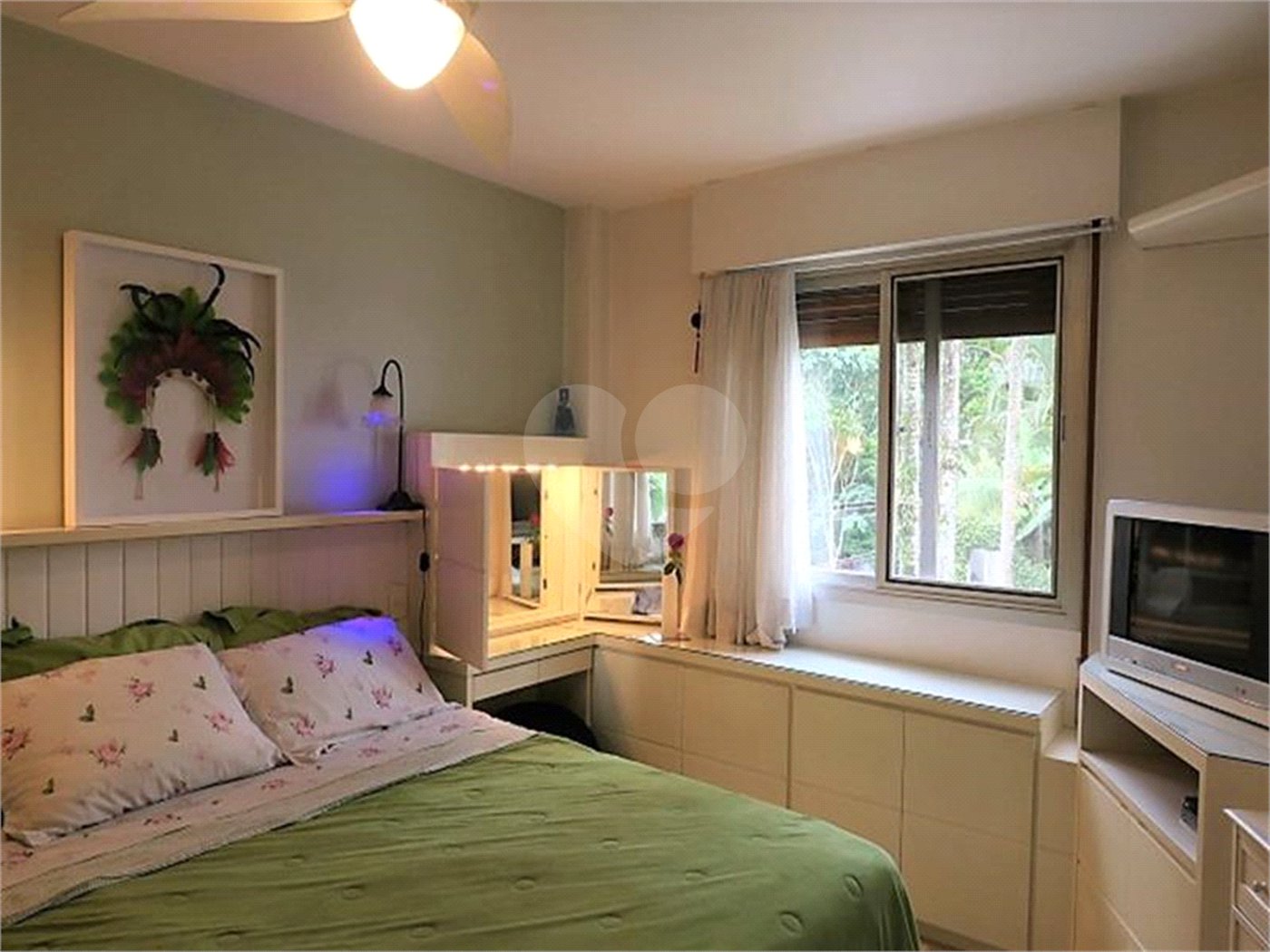 Apartamento à venda com 3 quartos, sendo 1 suíte,  em Real Parque, São Paulo, SP
