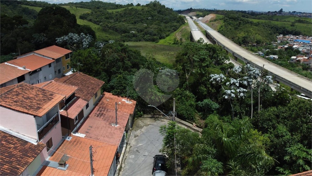 Casa à venda com 2 quartos no condomínio Bosque São João, Guarulhos - SP