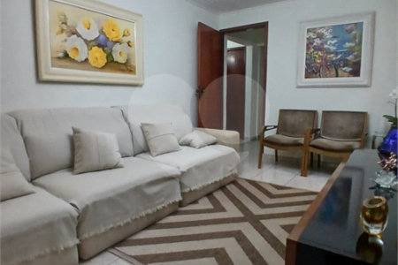 Casa à venda com 3 quartos, sendo 1 suíte, em Vila Rica, São Paulo, SP