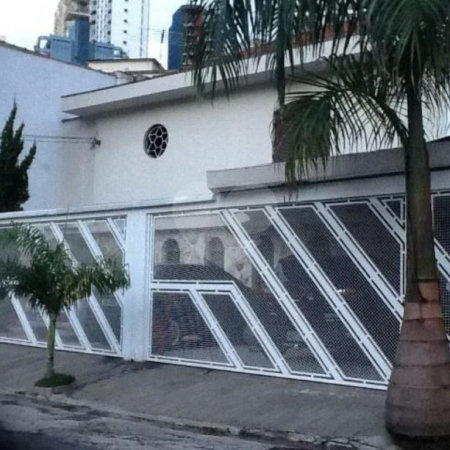 Casa à venda com 3 quartos, sendo 1 suíte,  no condomínio Praça Doutor José Augusto César,12, São Paulo - SP