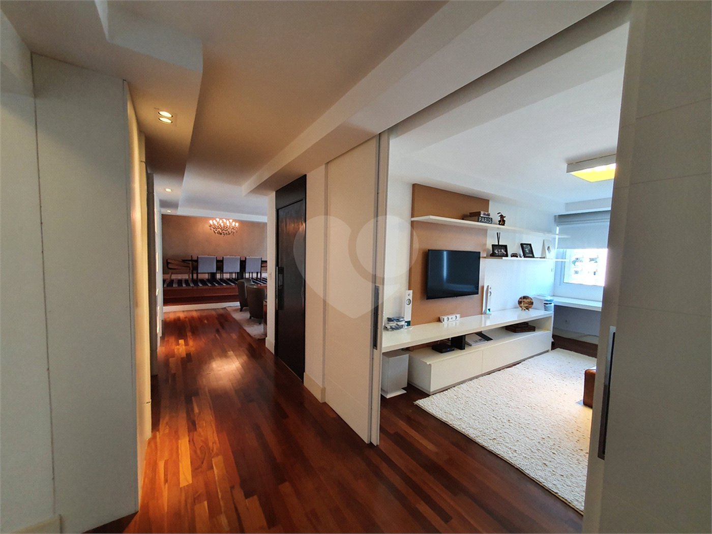 Apartamento à venda com 3 quartos, sendo 2 suítes, em Alto da Boa Vista, São Paulo, SP