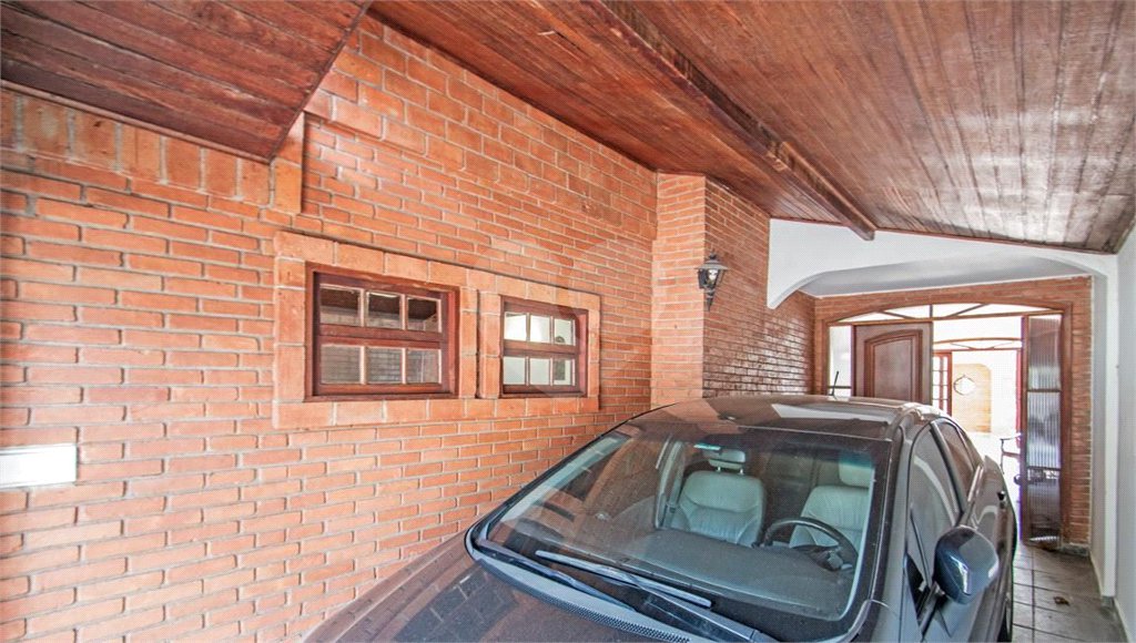 Sobrado à venda com 3 quartos em Cidade Monções, São Paulo, SP