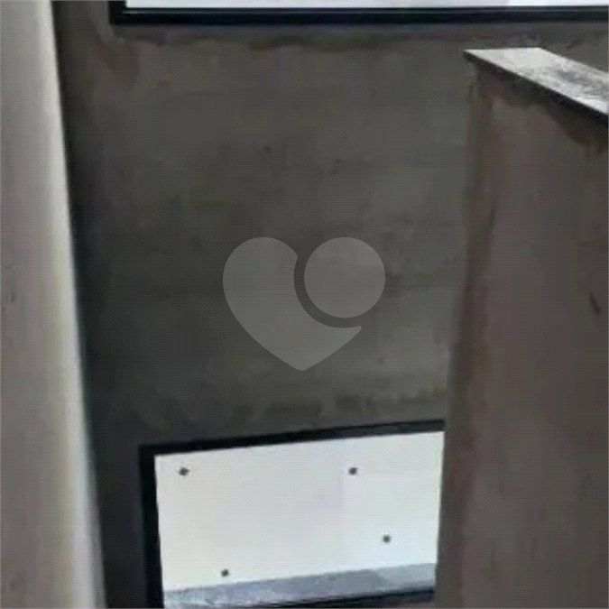 Sobrado à venda com 3 suítes em Parque São Domingos, São Paulo, SP