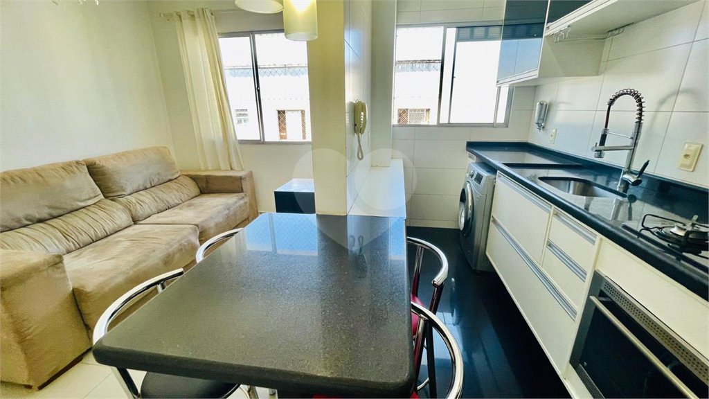 Apartamento à venda com 2 quartos em Vossoroca, Votorantim, SP