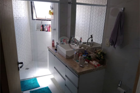 Apartamento à venda com 3 quartos, sendo 1 suíte,  em Vila Vitória, Mogi das Cruzes, SP