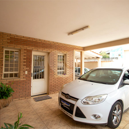 Casa à venda com 3 quartos, sendo 1 suíte, em Jardim São José, São Roque, SP